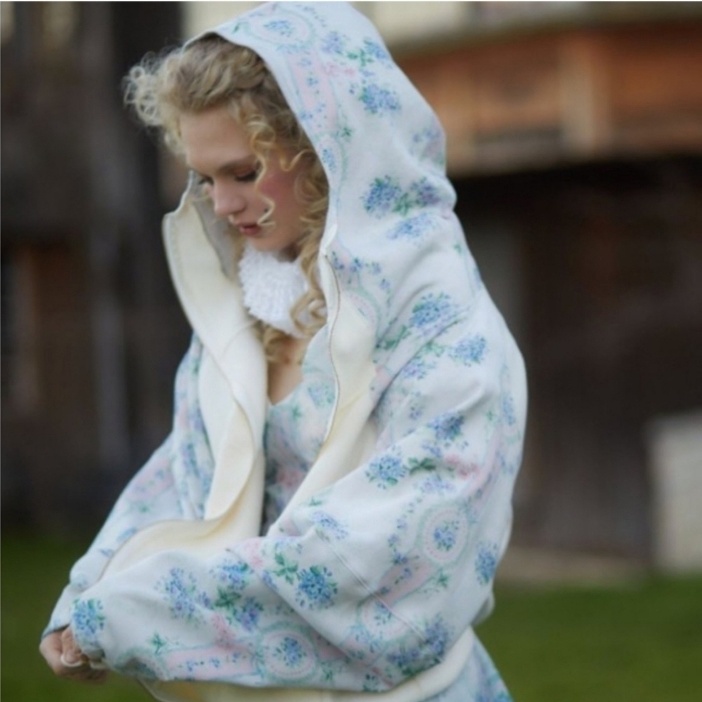 SELKIE Brooklyn Hoodie